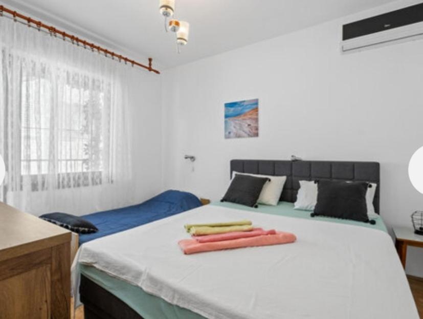 Apartman Arija-Pino Vodice Exterior photo